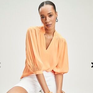 Chico’s Sought After Textured Stitched Blouse- EUC